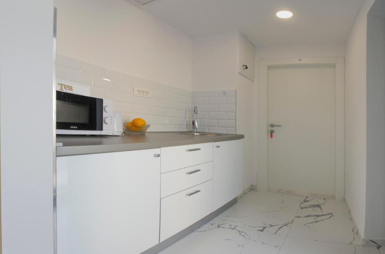 Central Old Town Rooms 1 Split Bagian luar foto