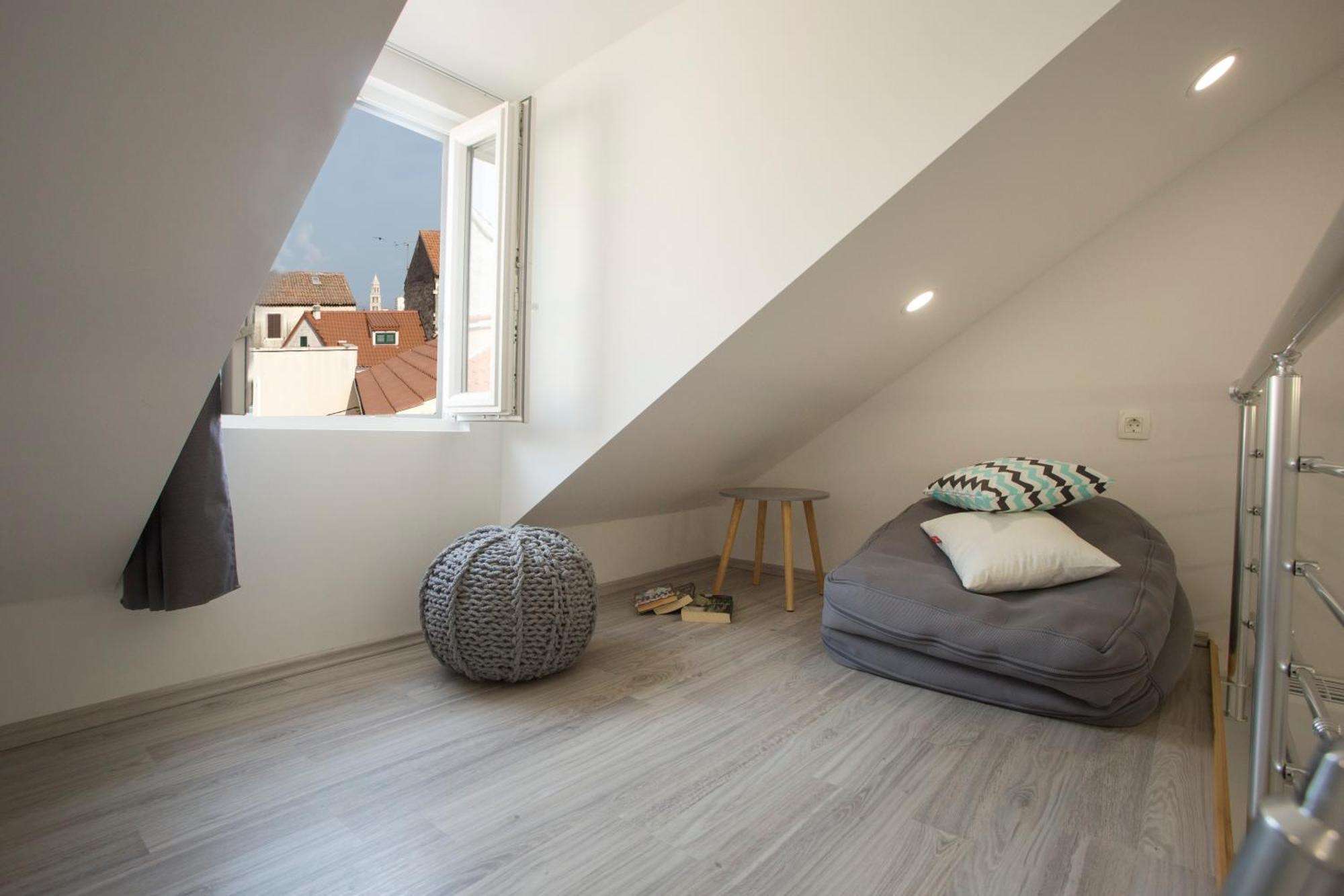 Central Old Town Rooms 1 Split Bagian luar foto